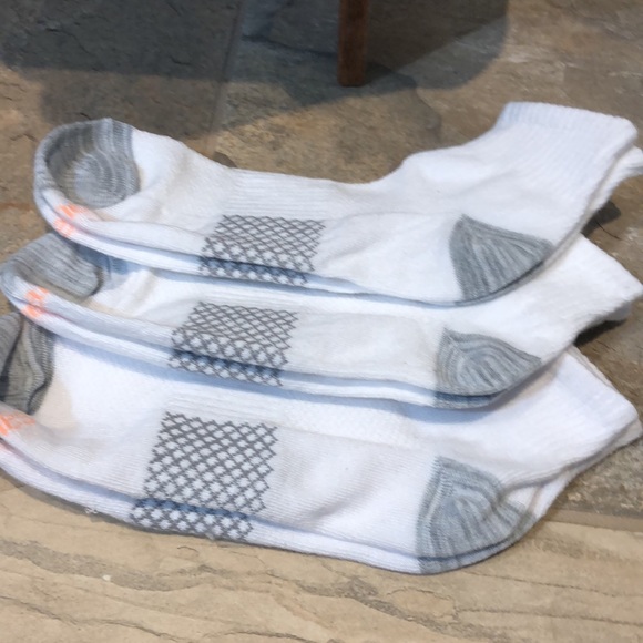 Hanes Womens Lightweight Breathable Ankle Socks - Picture 6 of 6